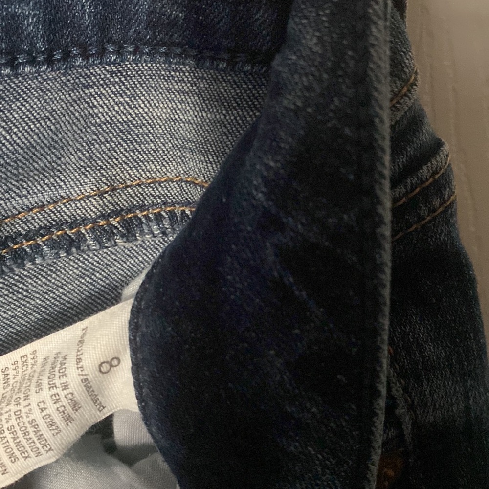 American Eagle - Picture 9 of 9